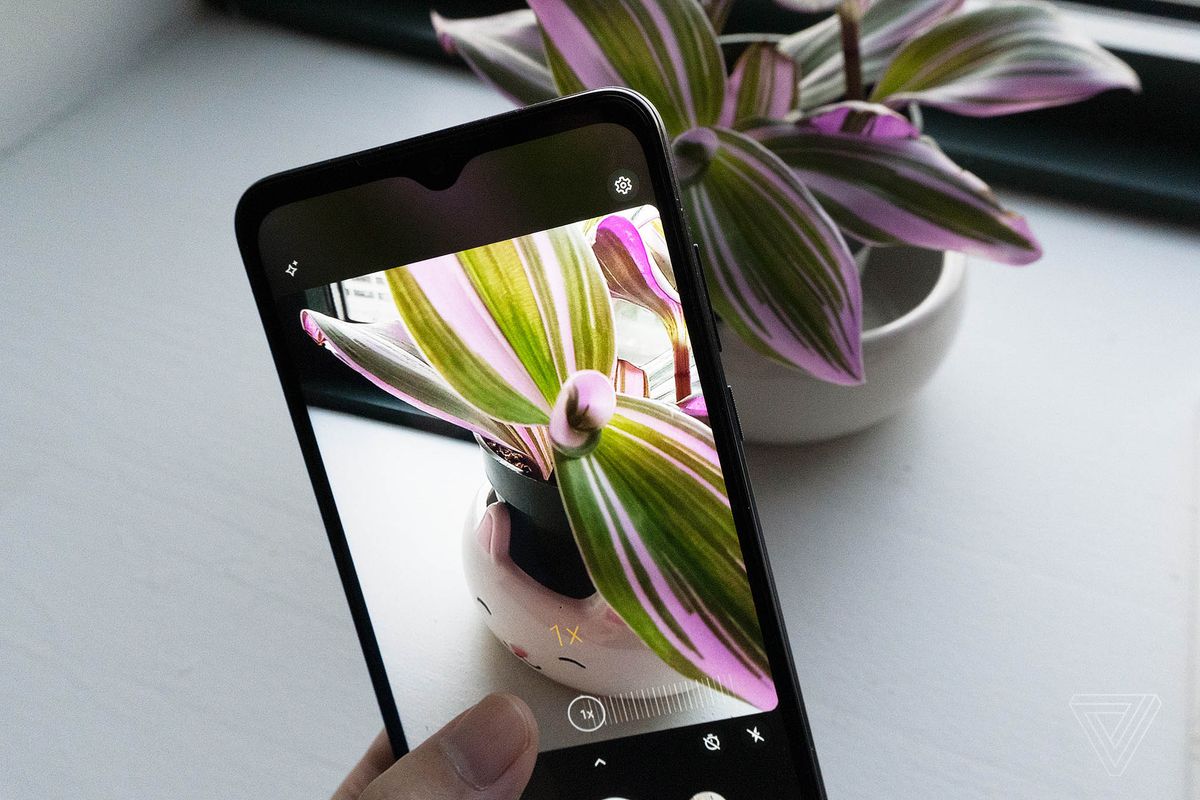 Moto G Pure’s camera app UI.